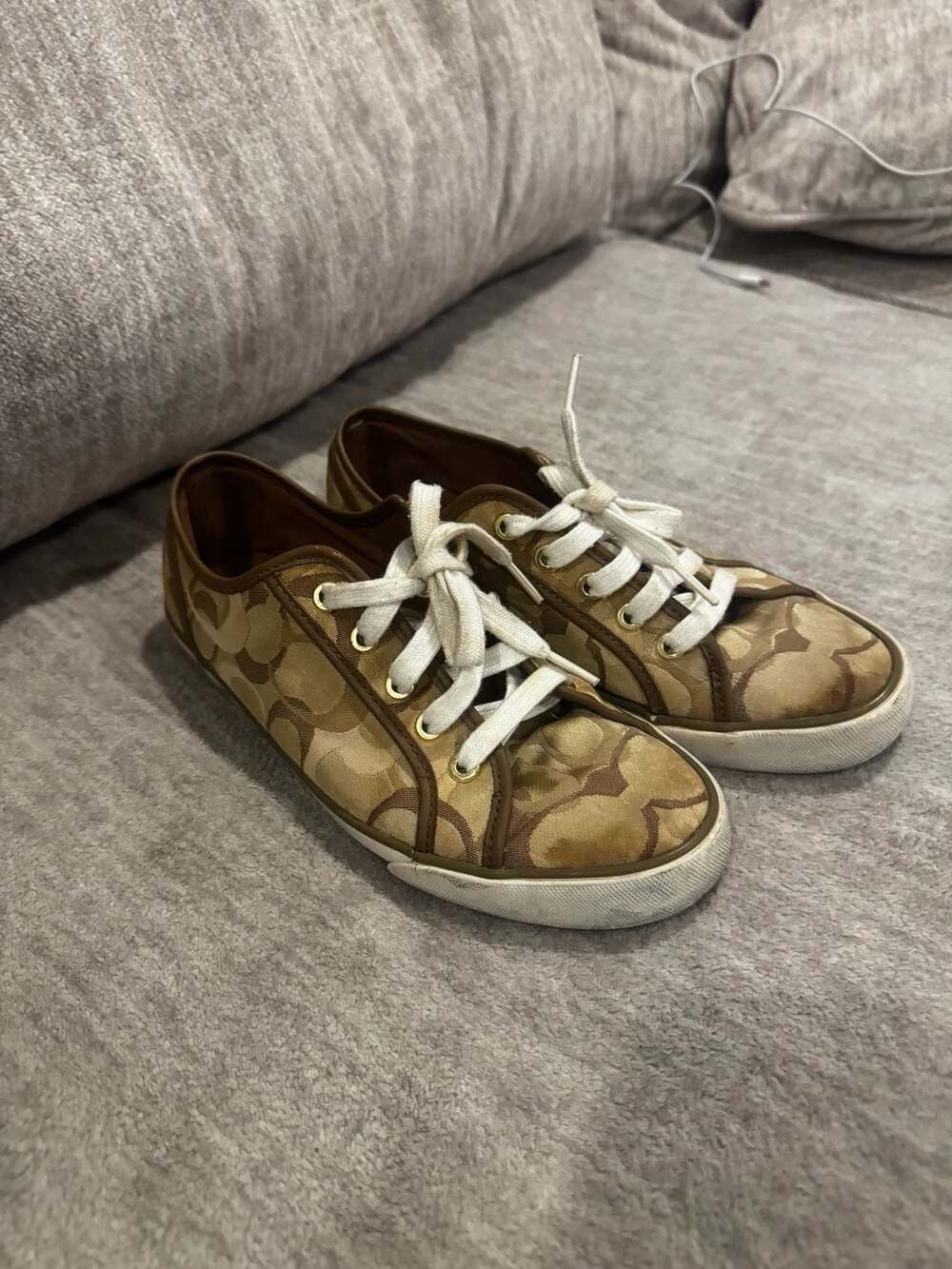 Coach Dee Signature Women's Gold Khaki Brown Low Sneakers Shoes